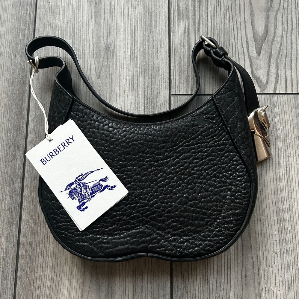 🎉HP🎉BURBERRY Small chess shoulder bag